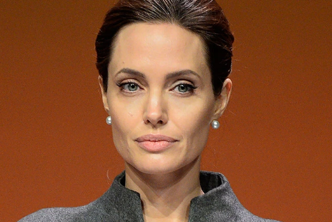 انجلينا جولي تدشن حساب جديد على انستغرام وتبدأ بقضية أفغانستان